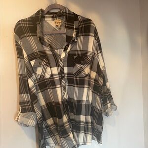 Como Vintage Black and White Plaid Shirt